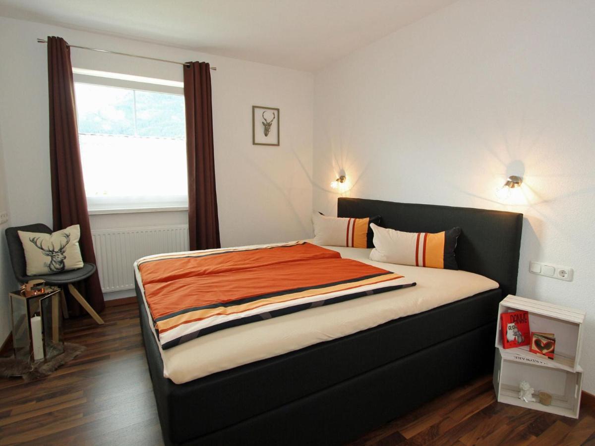Modern Apartment In Hochgallmigg With Balcony Bagian luar foto